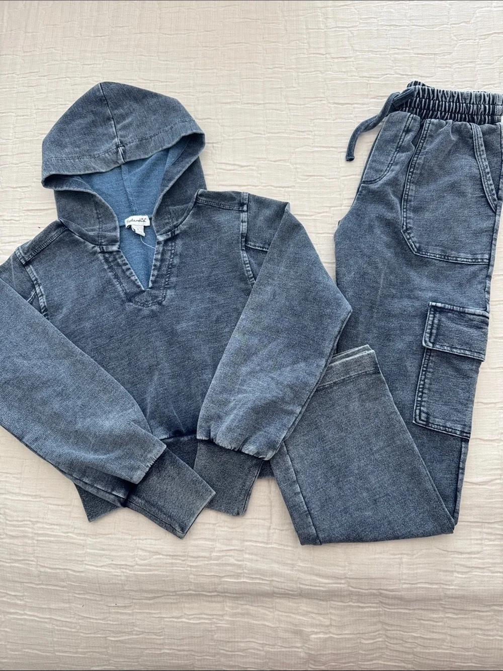 Splendid NWT Girls 2 Pc Washed Hoodie Sweatshirt/Cargo Pant- Denim, Size 7